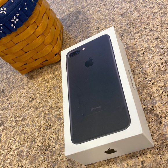 Apple Other - Apple IPhone 7 Plus 32 GB Black Fully Unlocked